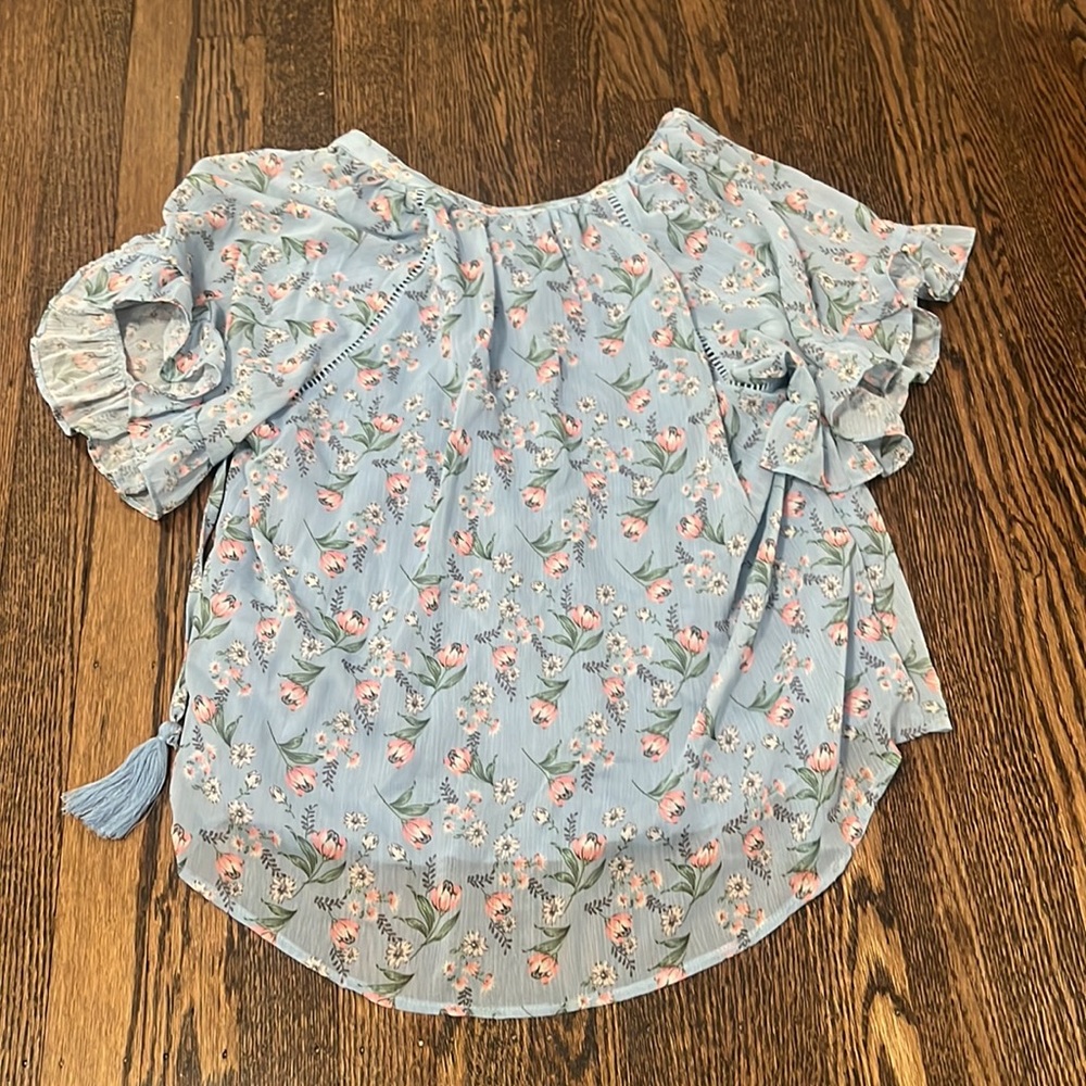 Allison New York Ruffled Floral Blouse - Picture 5 of 5